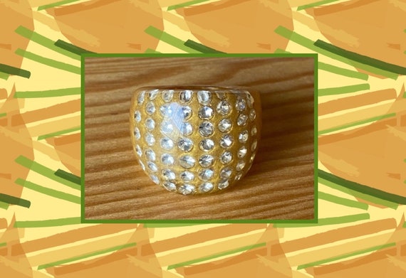 Vintage Rhinestone Lucite Ring, Marbled Gold Stat… - image 8