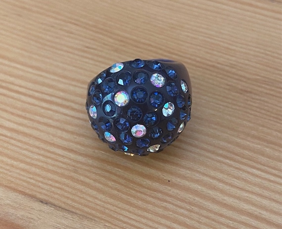 Blue Lucite Bubble Ring: Vintage Rhinestone Cockt… - image 2