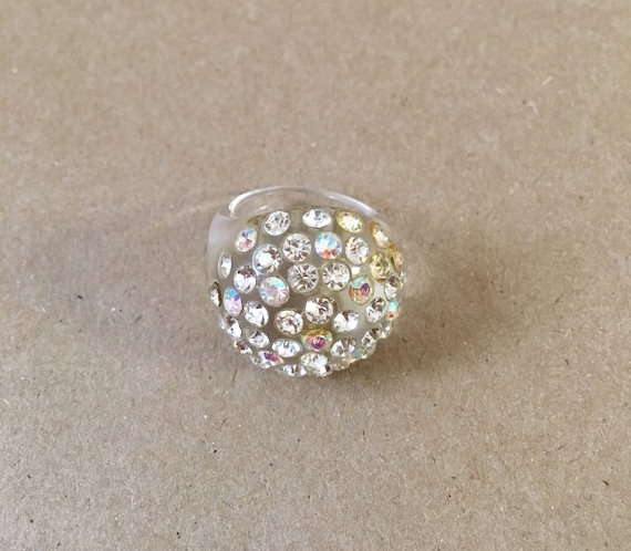 RING OPEN BACK//ADJUSTABLE WIDE DOME FASHIONABLE CLEAR WHITE BLING RHINESTONES