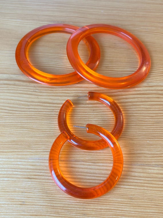 Clear Orange Bangles,Large Orange Hoops,1960’s Lu… - image 4