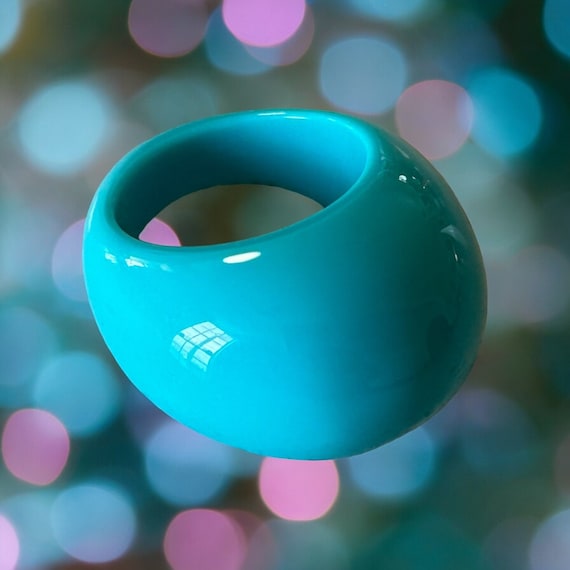 Sky Blue Acrylic Bubble Ring - Size 6 - Vintage S… - image 1