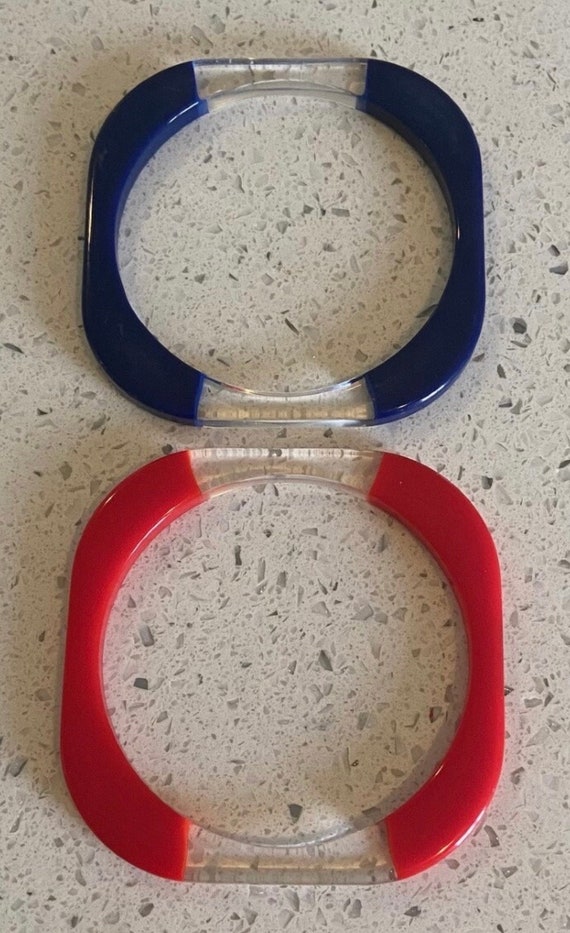Vintage 1970s Lucite Bangle Set: Red and Navy Blu… - image 8