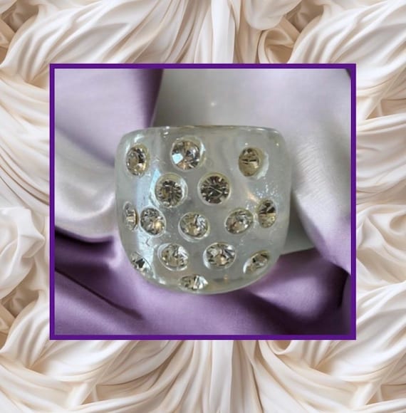 Vintage Rhinestone Lucite Statement Ring, Size 8 … - image 1