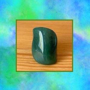 1980&#39;s Lucite Ring,Mod Green Ring,Size 6 Lucite Ring,Mod Green RingChristmas Gift,Valentine Gift