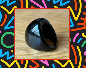 Black Lucite Ring,Black Bubble Ring,1980's Ring,Mod Black Ring,Size 8 Ring,Valentine Gift
