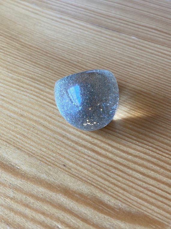 Vintage Lucite Bubble Ring: Silver Glitter Mod Ri… - image 6
