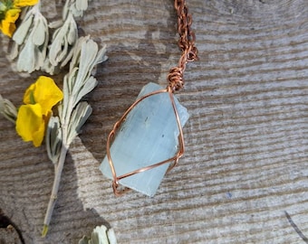 XL perfectly termianted all natural NOT TREATED high quality blue aquamarine crystal pendant in solid copper