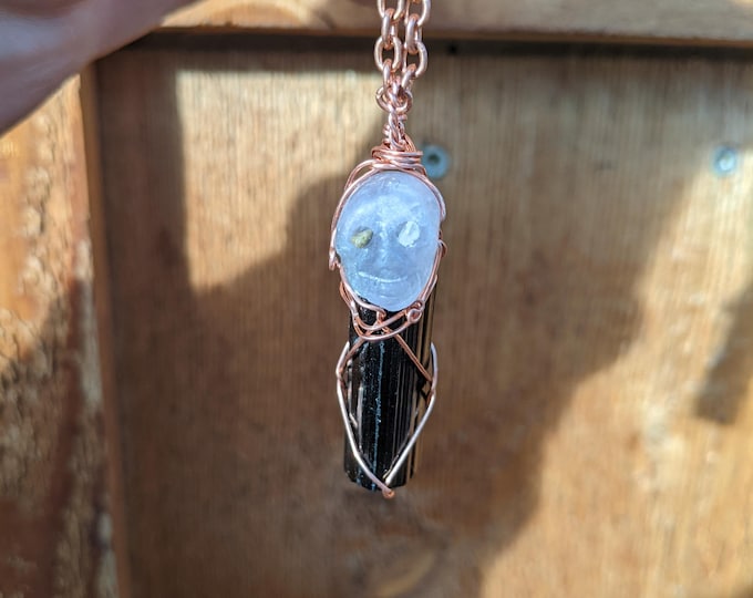 Rainbow fluorite and black tourmaline crystal necklace, raw black tourmaline necklace, rainbow fluorite necklace, crystal skull necklace