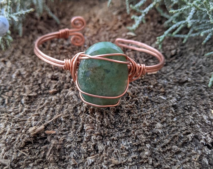 Moss agate crystal cuff bracelet, moss agate bracelet, moss agate cuff bracelet, adjustable moss agate bracelet, adjustable copper bracelet