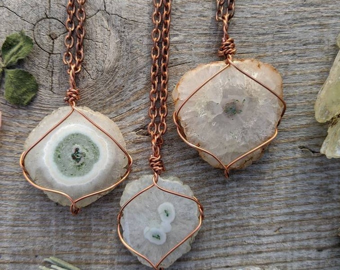 solar quartz pendant, natural solar quartz crystal pendant, quartz stalactite pendant, quartz crystal necklace, sliced quartz cluster, nat