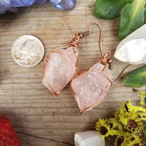 Rose quartz earrings, raw natural rough rose quartz crystals, pink quartz earrings, large chunky earrings, pure copper wire wrapped earrings image 4