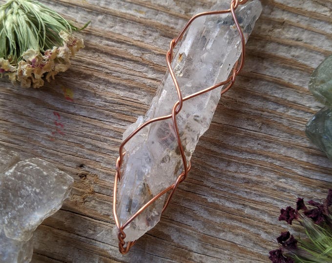 extra large chlorite faden quartz crystal pendant, chlorite quartz, green quartz, large quartz pendant, faden quartz pendant, faden quartz n