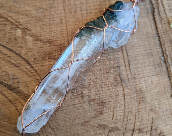 High quality extra large faden chlorite quartz crystal pendant, natural dark green chlorite trapped in raw rough all natural faden quartz cr