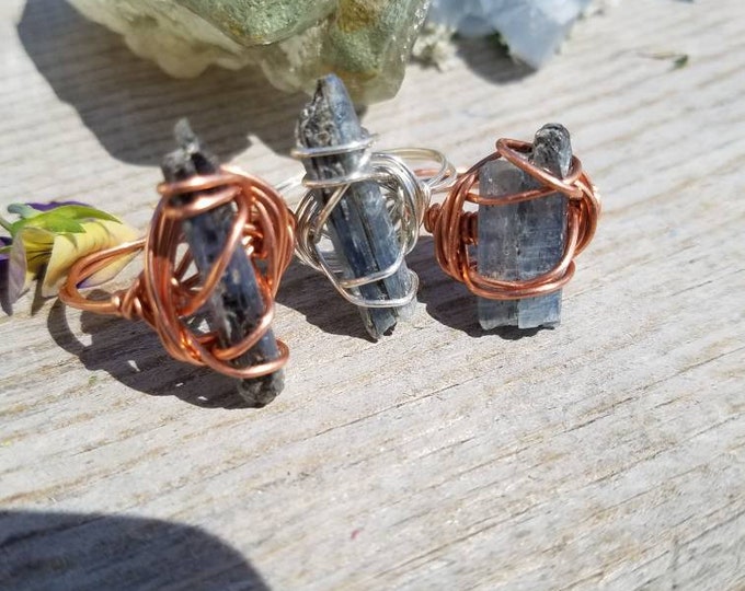 Blue Kyanite crystal wire wrapped ring, blue kyanite ring, copper blue kyanite ring, sterling silver blue kyanite ring, raw kyanite, bright