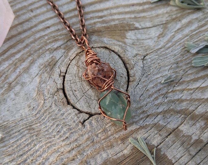 Mini aragonite and fluorite crystal pendant, mini fluorite pendant, mini red aragonite star necklace, mini aragonite pendant, mini crystal
