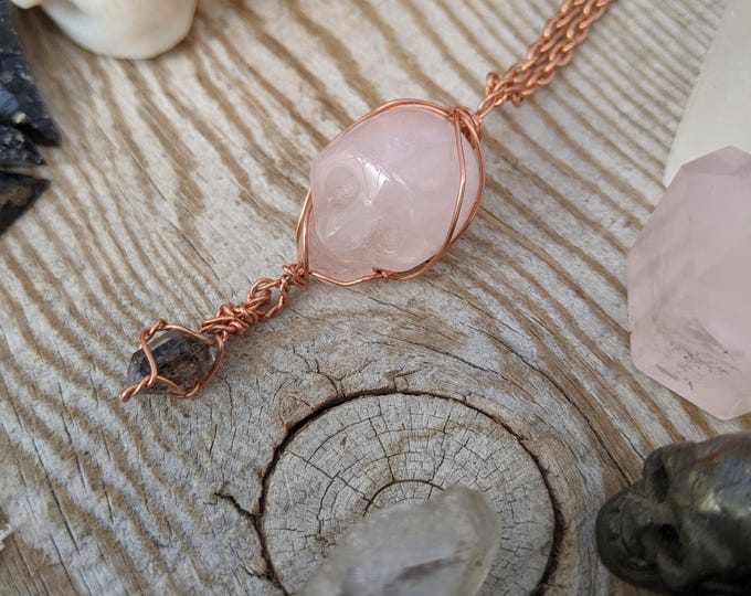 pink quartz skull, rose quartz skull pendant, rose quartz pendant, rose quartz necklacem skull pendant, tiny skull, small cute herkimer diam