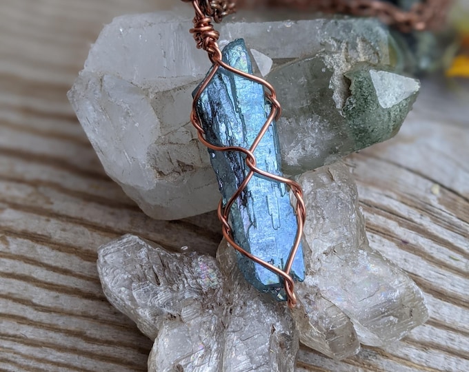 faden Aqua Aura Quartz cluster Pendant, aqua aura quartz necklace, angel aura quartz jewelry, aura quartz crystal, aqua aura quartz pendant