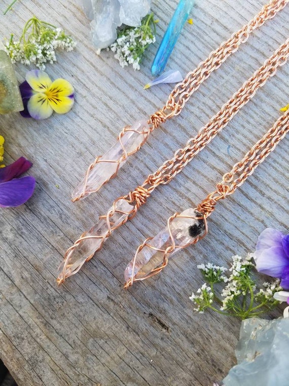 ベラクルス産アメジストクリスタルペンダント、ライトベラクルス産