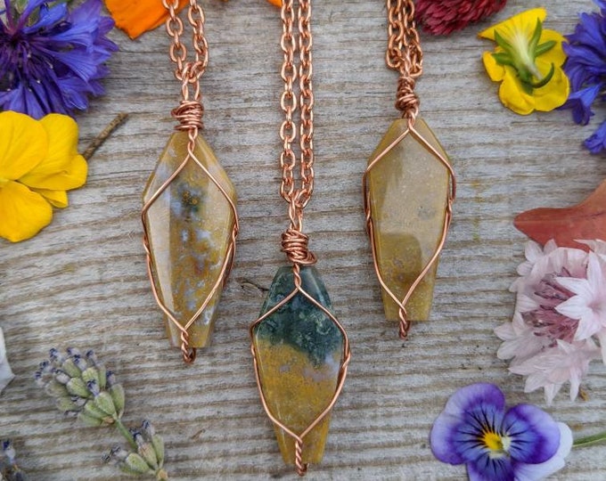 High Quality Yellow Moss Agate Coffin Pendant, crystal coffin pendant, coffin pendant, coffin necklace, moss agate necklace, moss agate pen