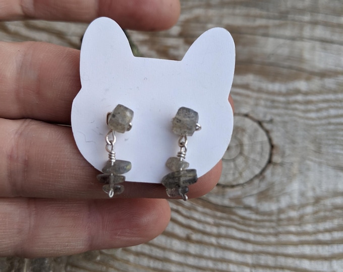 Labradorite stud earrings, rainbow labradorite earrings, silver labradorite earrings, natural labradorite crystal studs, rainbow labradorite