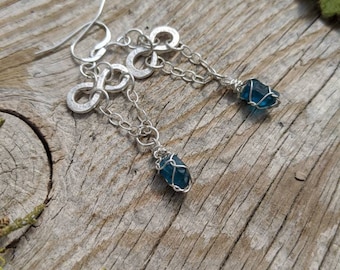 Dark blue apatite infinity earrings in sterling silver and fine silver, dark blue apatite earrings, gem apatite earrings, silver apatite ea
