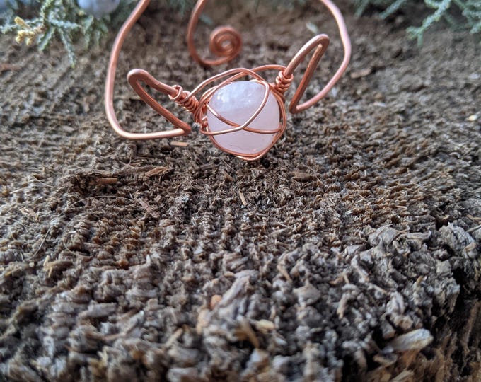 rose quartz statement bracelet, natural rose quartz bracelet, copper rose quartz cuff, cuff bracelet, natural pink quartz cuff