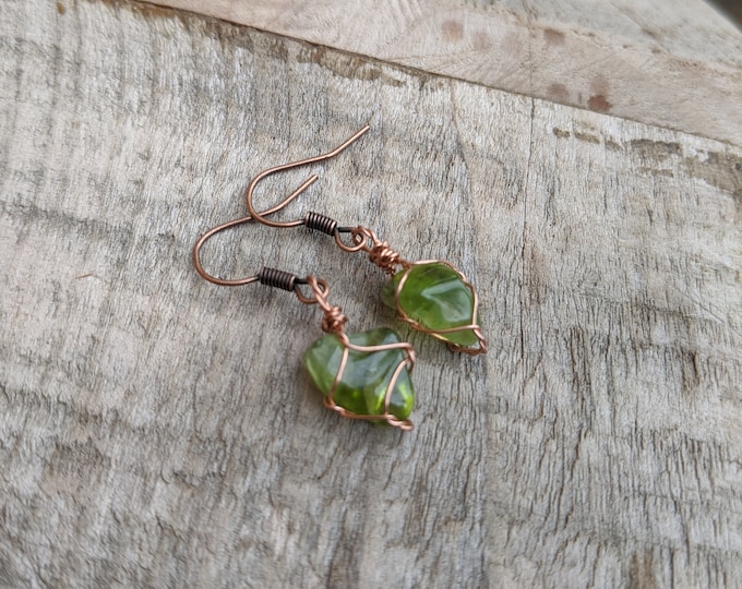 tiny dainty peridot crystal earrings, olivine earrings, peridot crystals, peridot earrings, green peridot birthstone earrings, gift earrings