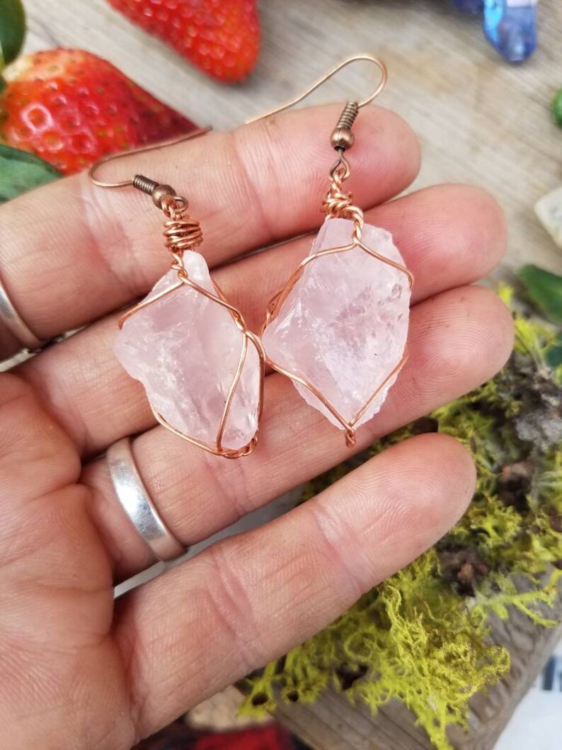 Rose quartz earrings, raw natural rough rose quartz crystals, pink quartz earrings, large chunky earrings, pure copper wire wrapped earrings image 3