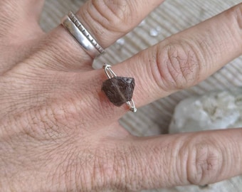 Large raw rough chunky smokey quartz crystal ring in bronze or sterling silver, smokey quartz crystal ring, smokey quartz dainty ring, ring