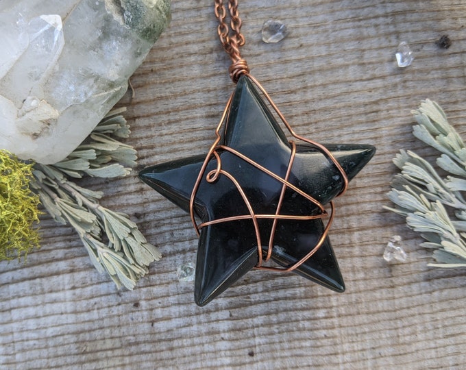 Extra Large Dark Green Start Shaped Moss Agate crystal pendant, moss agate crystal necklace, moss agate pendant, star crystal necklace, gree