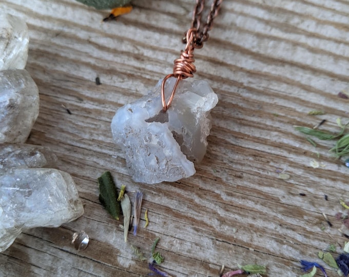 beautiful high quality blue lace agate pendant, natural bead, chalcedony pendant, natural raw blue lace agate crystal pendant, raw stone pe
