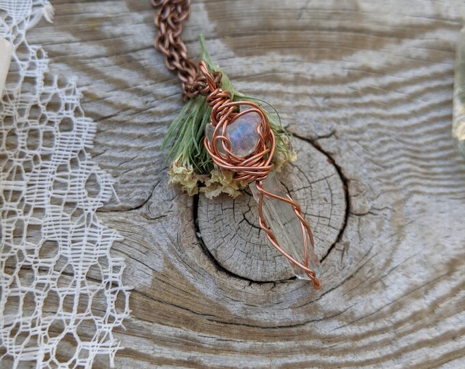 Moonstone crescent moon and aquamarine crystal pendant, natural blue flashy rainbow moonstone necklace, aquamarine necklace, aquamarine pend