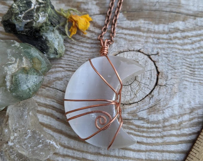 natural selenite crystal moon pendant, selenite crystal pendant, selenite necklace, selenite pendant, selenite moon, moon necklace, crescent