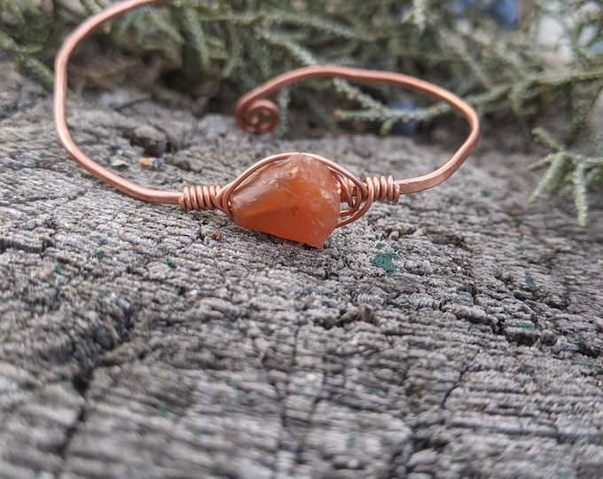 carnelian agate crystal cuff bracelet, natural carnelian quartz crystal cuff, carnelian agate crystal cuff bracelet, orange carnelian cuff