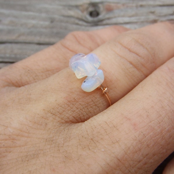 Bague cristal pierre de lune/opalite - faite sur commande