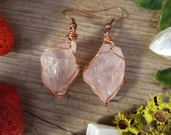 Rose quartz earrings, raw natural rough rose quartz crystals, pink quartz earrings, large chunky earrings, pure copper wire wrapped earrings