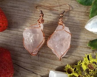 Rose quartz earrings, raw natural rough rose quartz crystals, pink quartz earrings, large chunky earrings, pure copper wire wrapped earrings