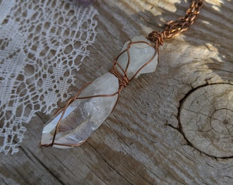 aquamarine crystal pendant in solid copper, aquamarine pendant, aquamarine necklace, natural aquamarine, aquamarine jewelry, clear quartz