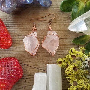 Rose quartz earrings, raw natural rough rose quartz crystals, pink quartz earrings, large chunky earrings, pure copper wire wrapped earrings image 7