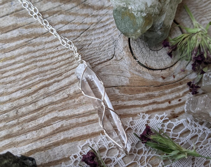 clear high quality quartz crystal pendant in fine silver, natural raw rough clear columbian quartz crystal pendant, natural clear quartz jew