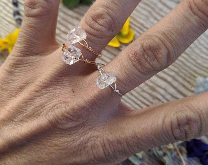 medium raw rough clear quartz crystal ring, made to order, dainty clear quartz ring, chunk clear quartrz, small chunk clear quartz ring