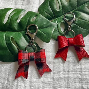 Bow Keychain . Faux Leather Bow Keychain . Purse Charm . Gifts For Her