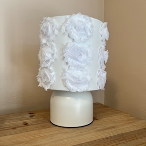 Decorative lamp, desk lamp, table lamp, nightstand lamp, rosette lamp shade