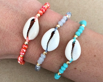 Natural Cowrie Shell Boho Crystal Bracelet - Summer Bracelet, Sea Shell bracelet, Crystal Bracelet, Friendship Bracelet, Gift for her