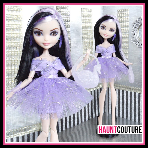 Fairytale Princess Haunt Couture: "Swan Princess" fierce ever after high fashion outfit