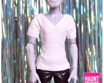 Monster Doll Haunt Couture "White V-Neck" high fashion fierce look