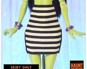Monster Doll Haunt Couture: "Hexenrock" high fashion Puppenkleidung | Casta Heftig | Halloween | Das Handwerk |