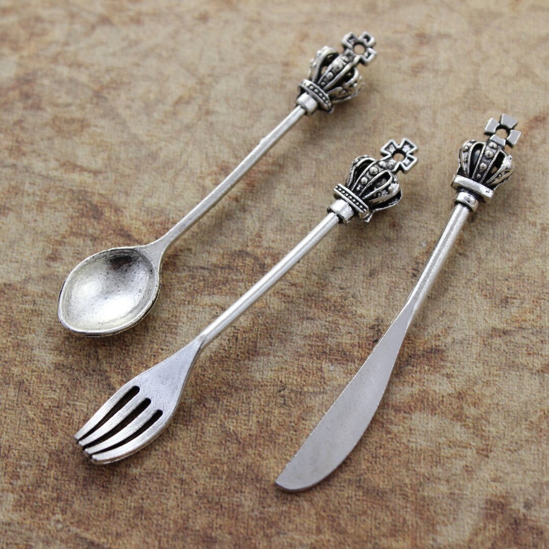 2 Sets Crown Silverware Charms Antiqued Silver Tone 3D 55 Mm Etsy