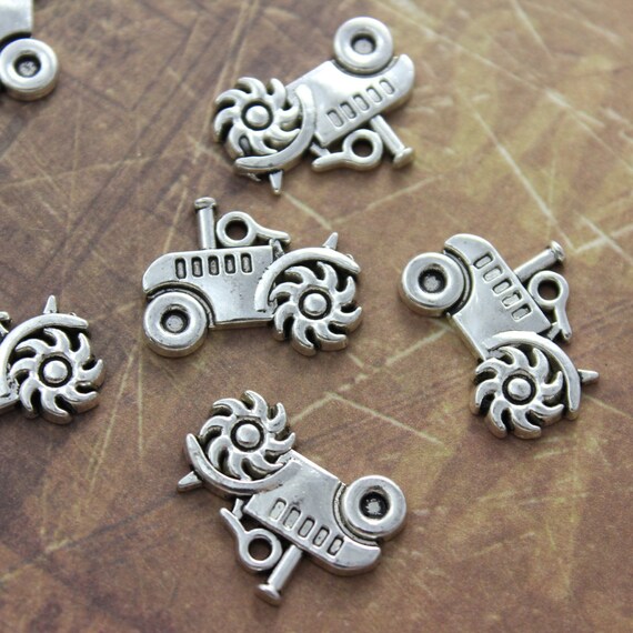 20 X CROWN SILVER TONE CHARMS 17MM X 14MM JEWELLERY MAKING CRAFTS