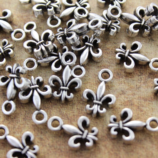 Tiny Fleur De Lis Charms  Fleur De Lis Pendants Antiqued Silver Tone Double Sized 8 x 10 mm